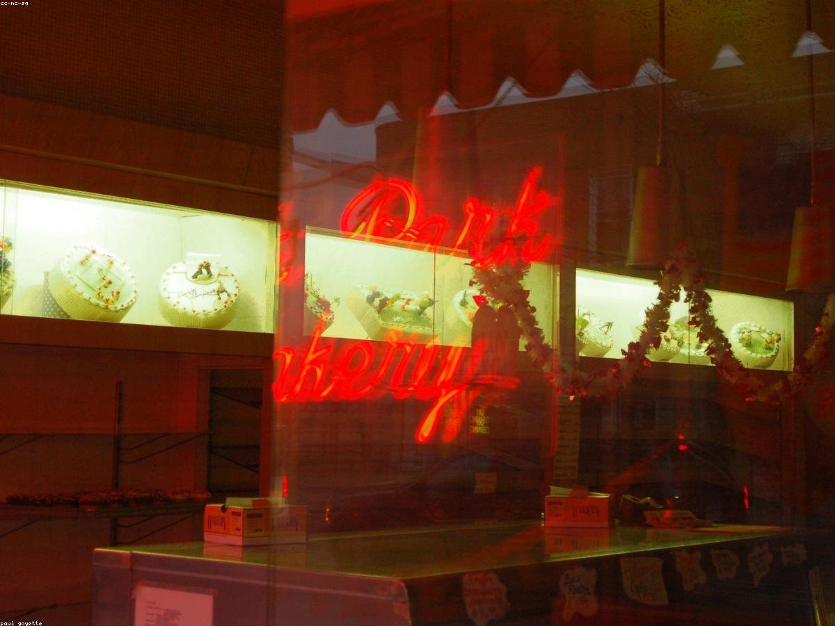 Cake display